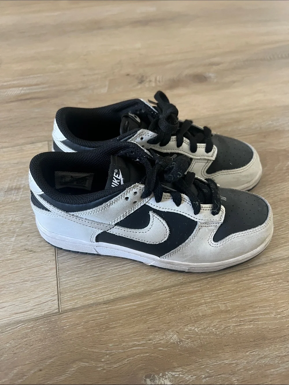Nike Kids Black and White Low-Top Skate Sneakers panda